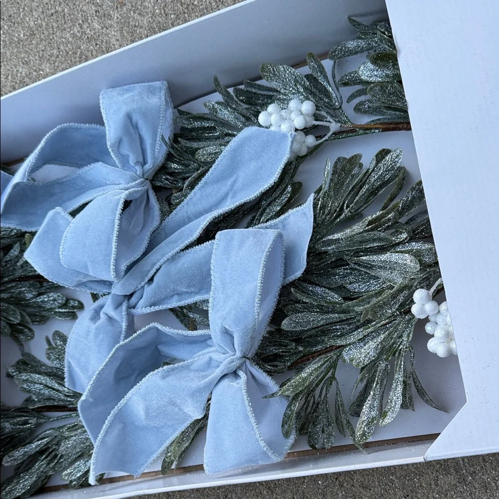 Holiday Time Frosted Blue Bow Garland - NWT